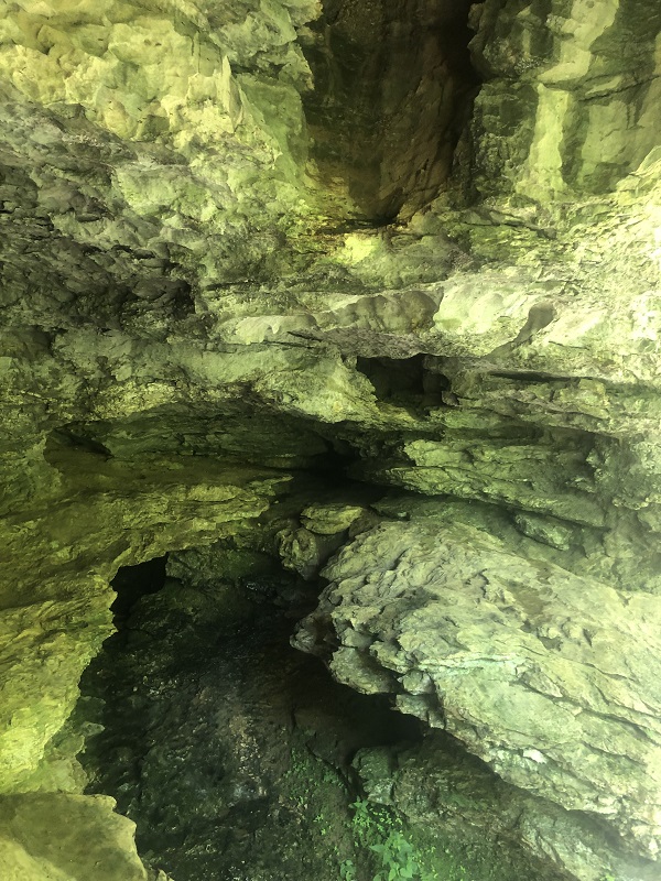 lost valley trail buffalo national river. eden falls cave