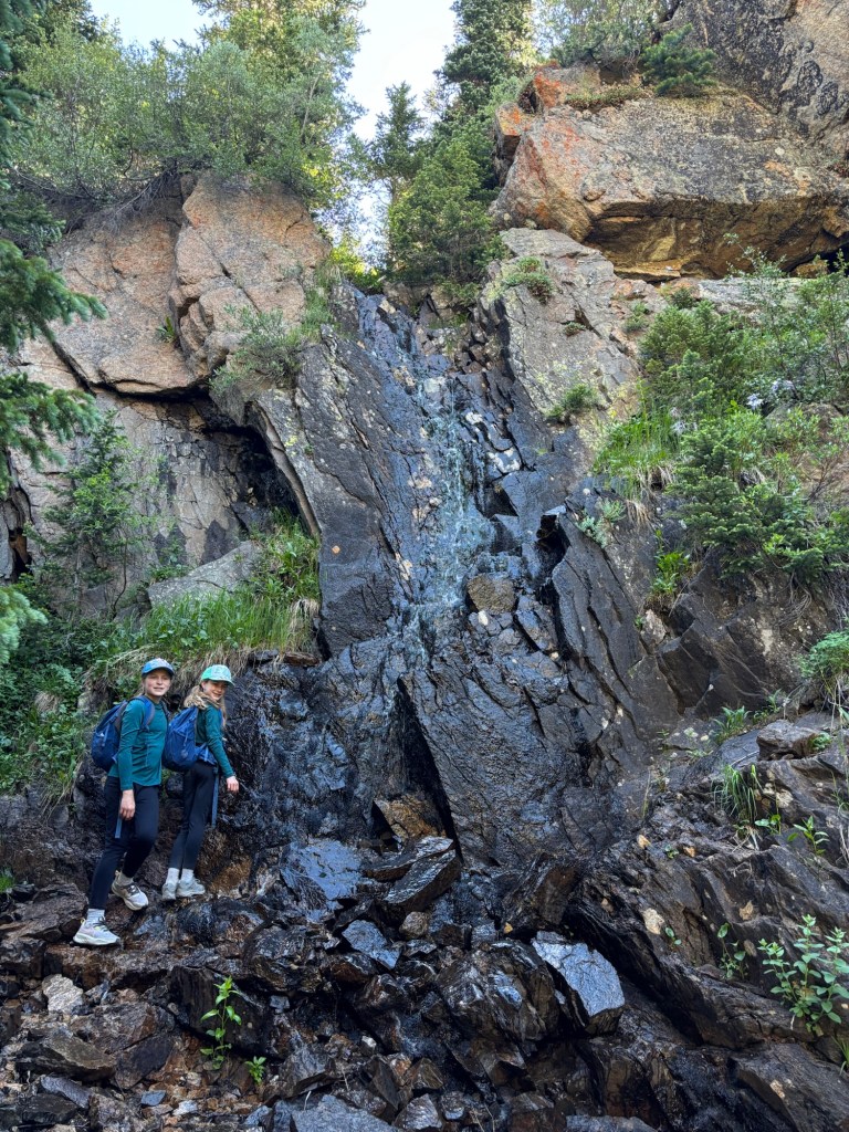 hike up to black lake in rmnp